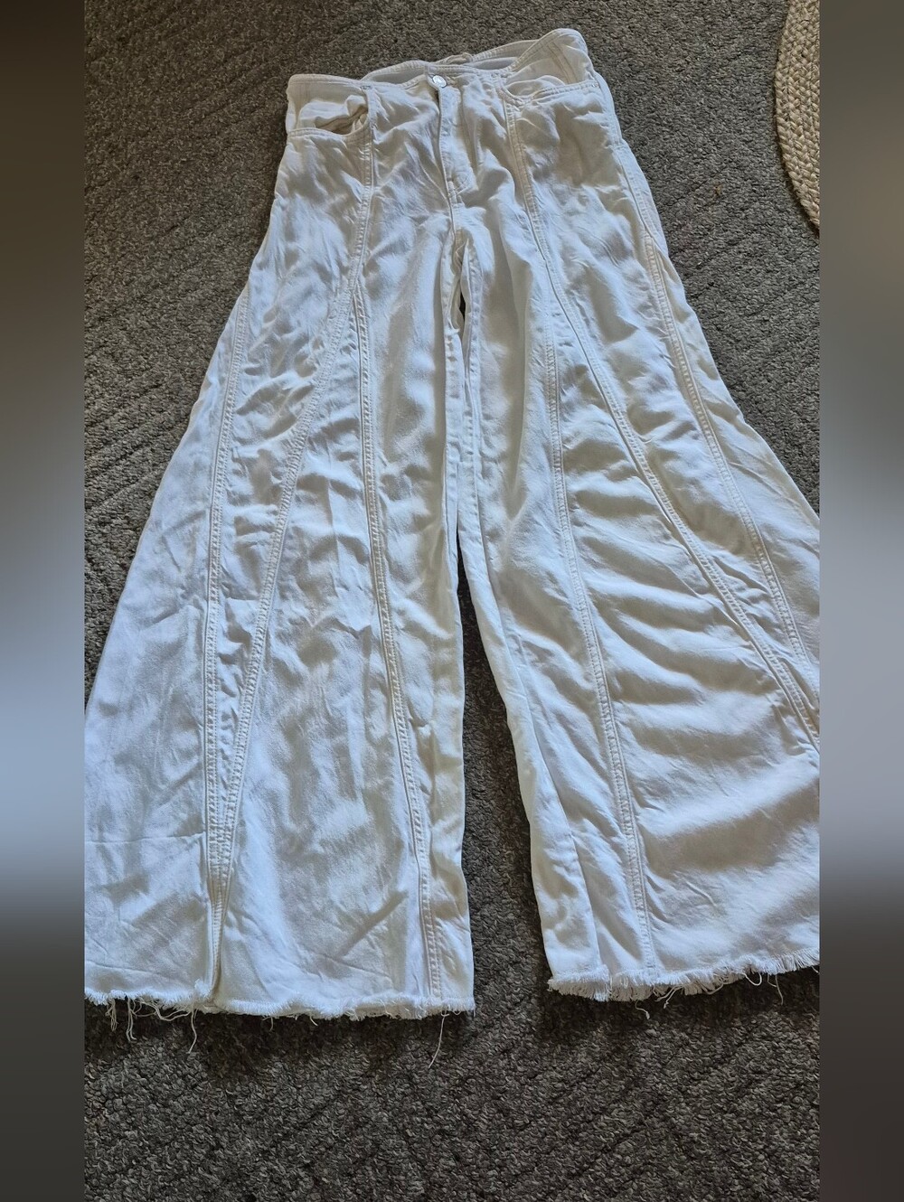 We The Free Off-White Denim Wide Keg Jeans Sz.26